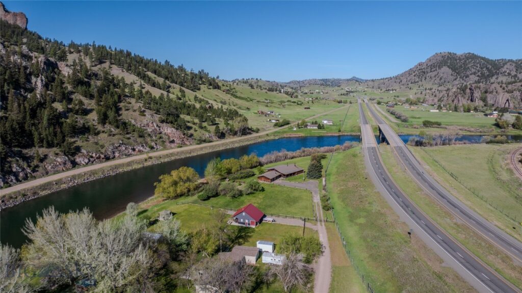 68 River Drive, Cascade MT 59421