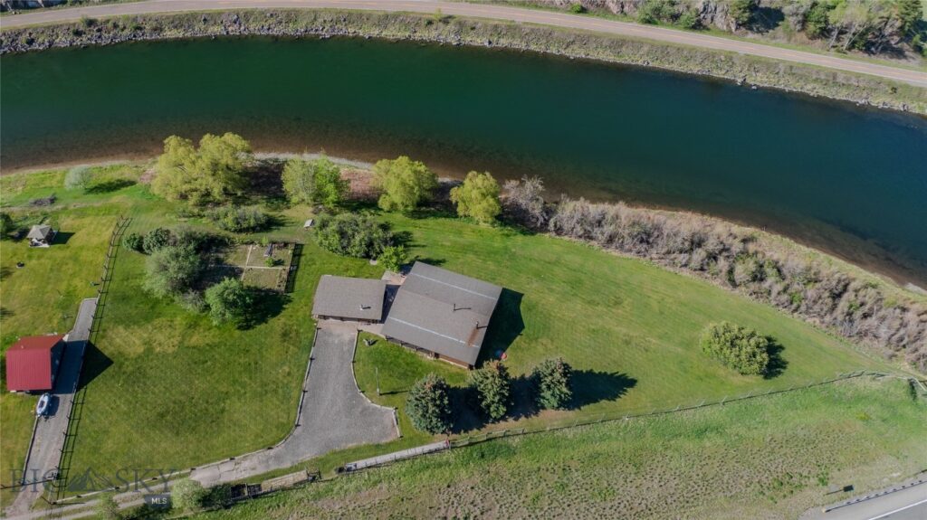 68 River Drive, Cascade MT 59421