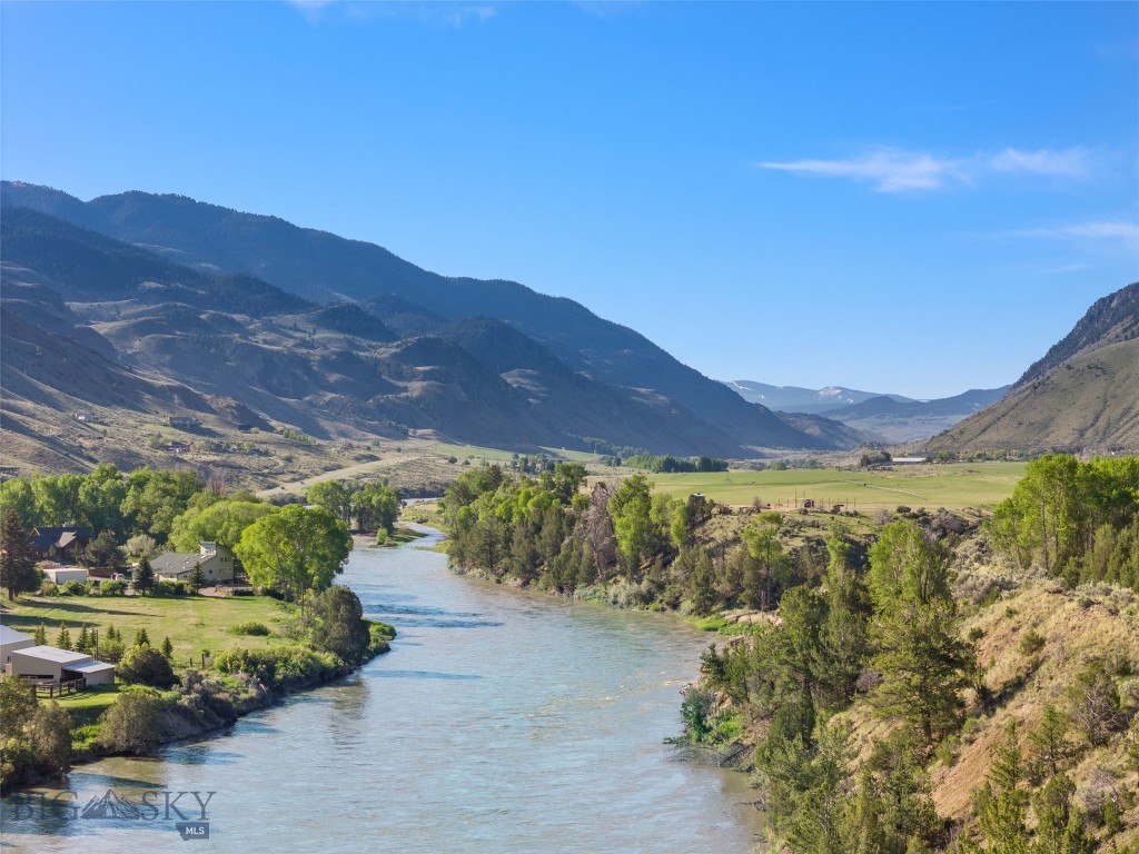 TBD US HWY 89 S, Gardiner MT 59030