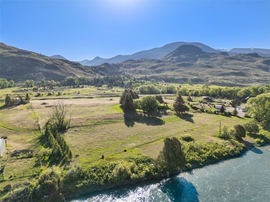 TBD US HWY 89 S, Gardiner MT 59030