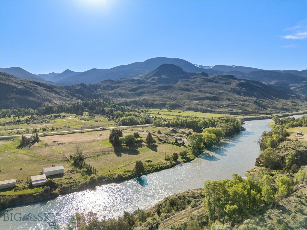 TBD US HWY 89 S, Gardiner MT 59030