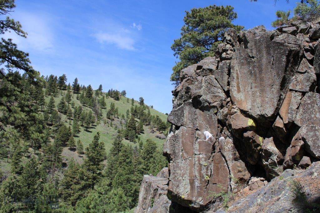 6 Pine Coulee, Cascade MT 59421