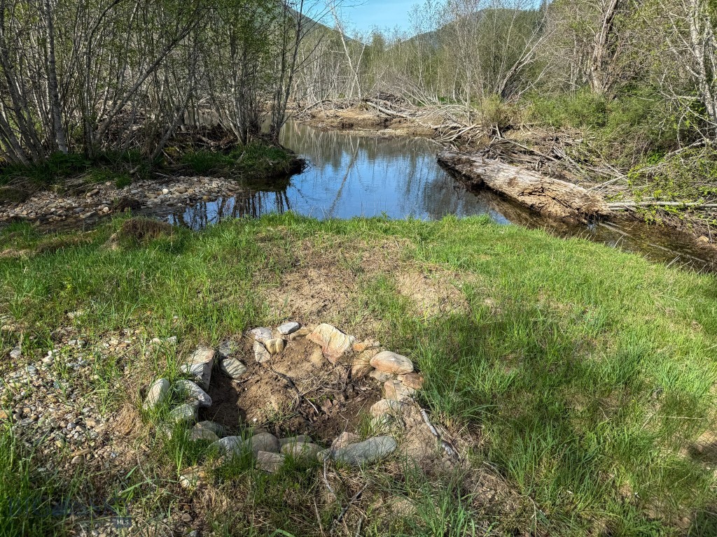 168 Hope Valley Road, Trout Creek MT 59874