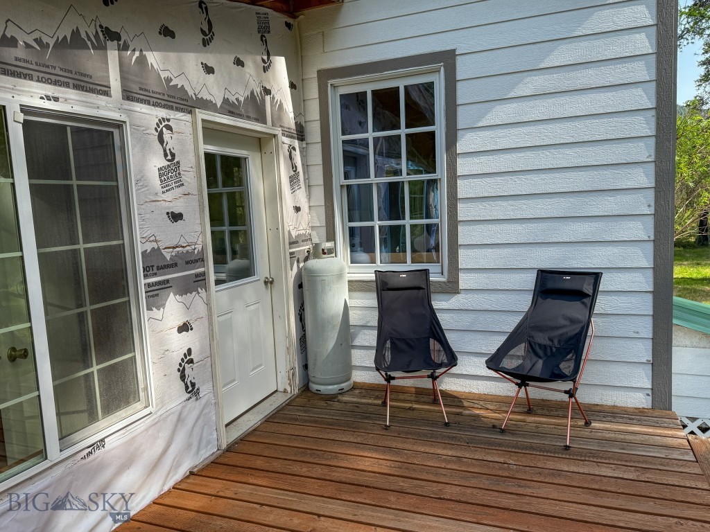 168 Hope Valley Road, Trout Creek MT 59874