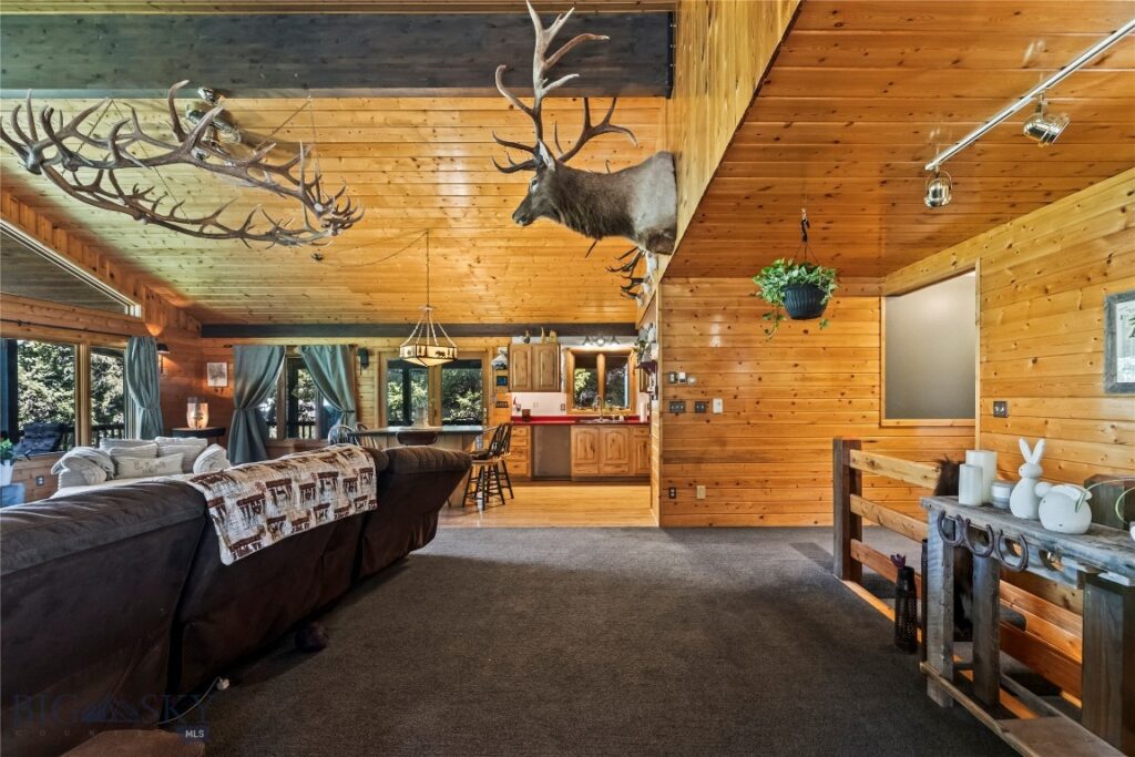 283 S Rock Creek Road, Emigrant MT 59027