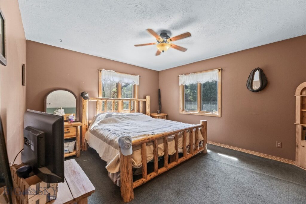 283 S Rock Creek Road, Emigrant MT 59027
