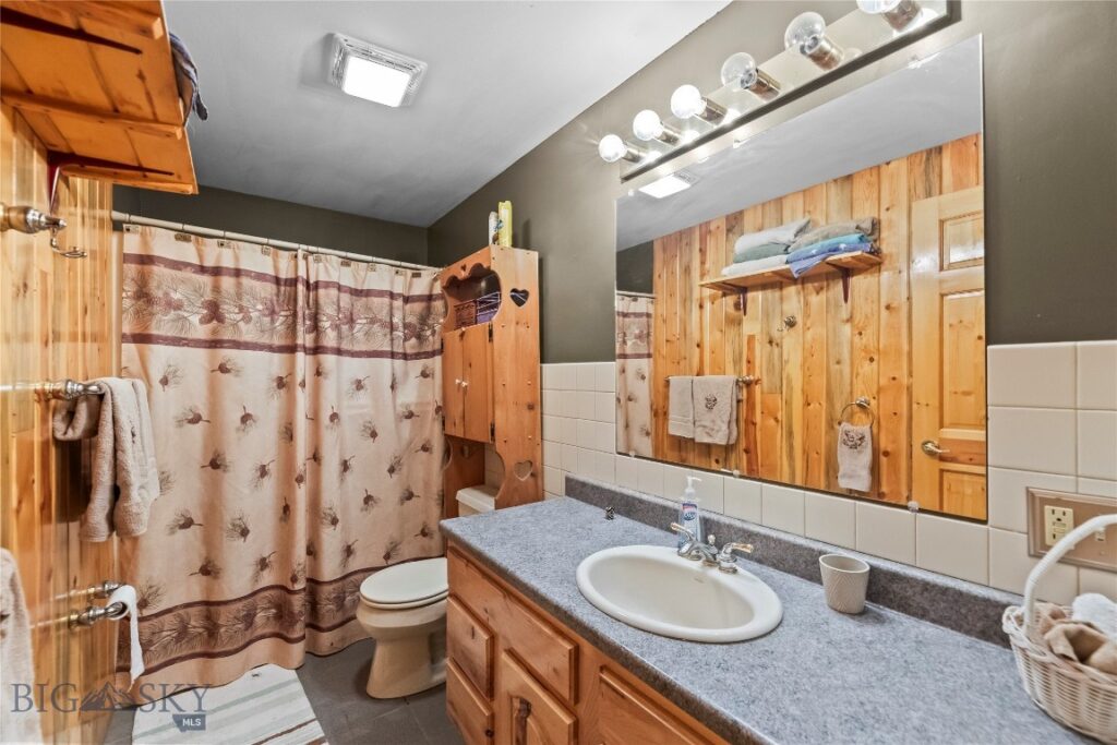 283 S Rock Creek Road, Emigrant MT 59027