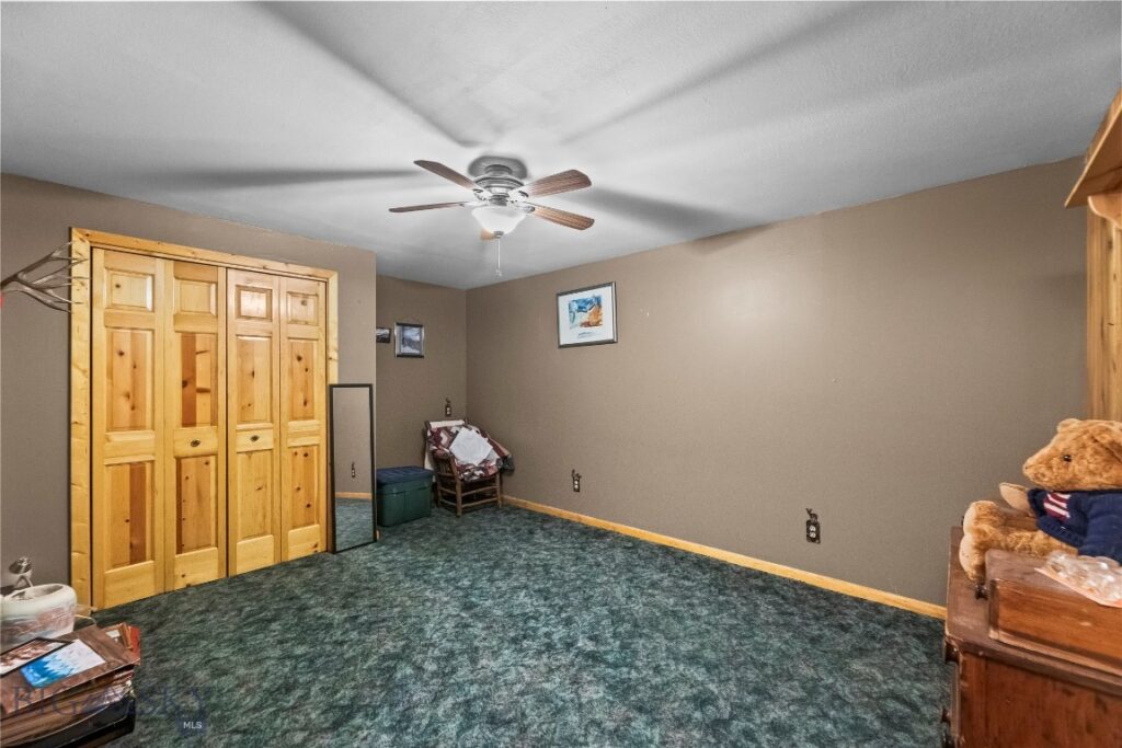 283 S Rock Creek Road, Emigrant MT 59027