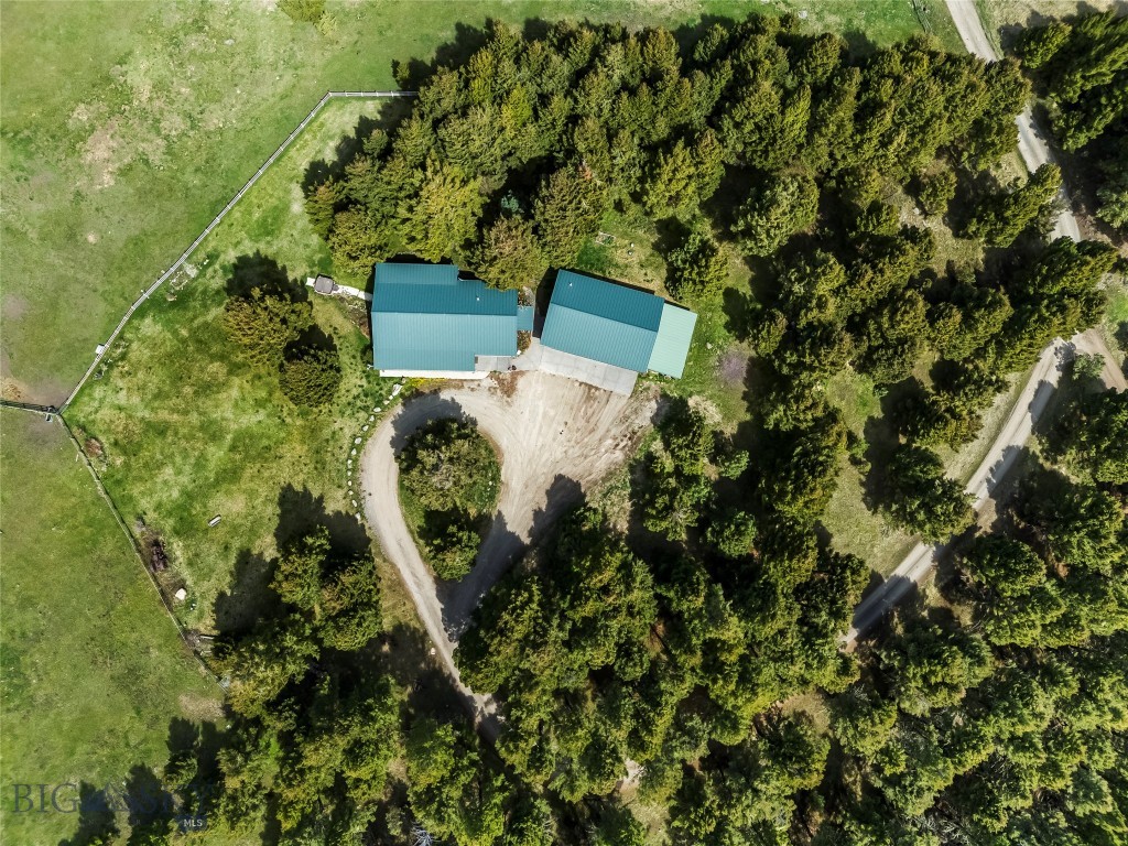 283 S Rock Creek Road, Emigrant MT 59027