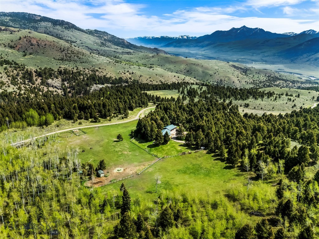 283 S Rock Creek Road, Emigrant MT 59027
