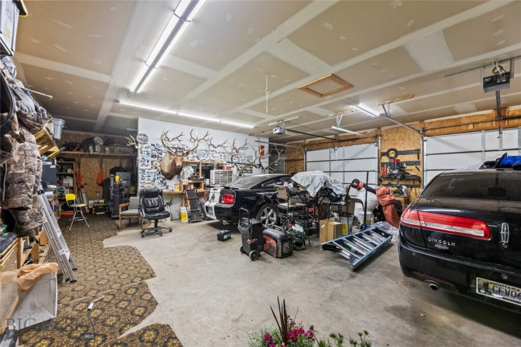 283 S Rock Creek Road, Emigrant MT 59027