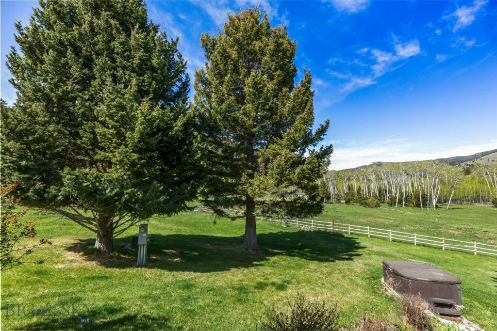 283 S Rock Creek Road, Emigrant MT 59027