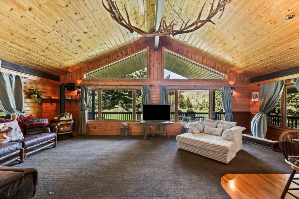 283 S Rock Creek Road, Emigrant MT 59027