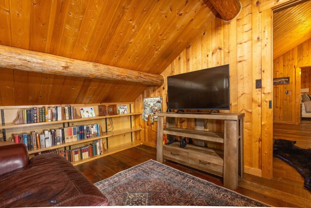 587 Cozy Lane, Helmville MT 59843
