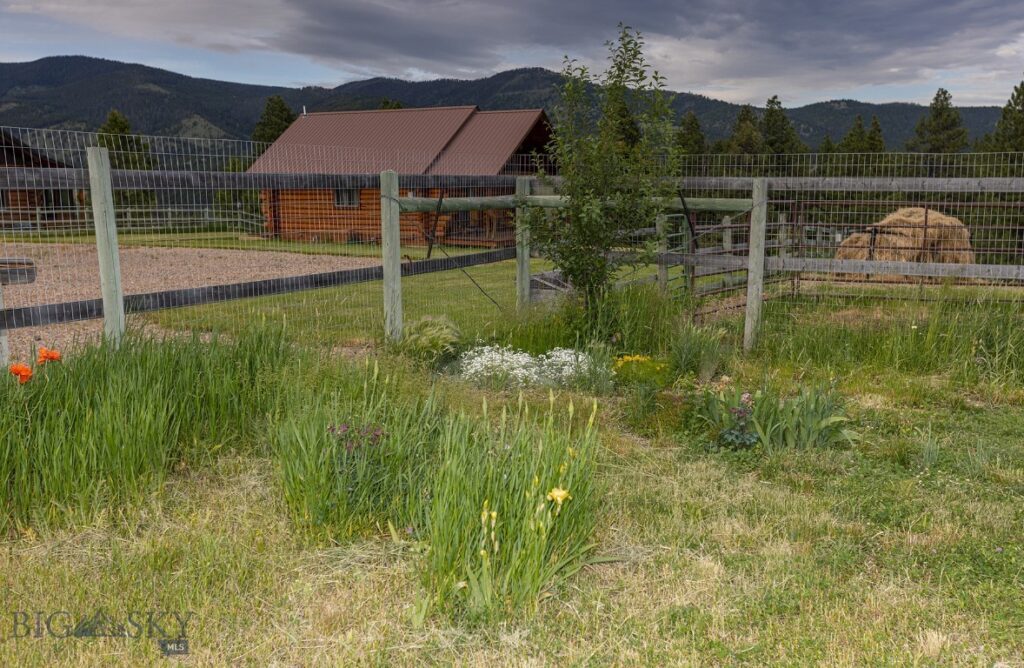 587 Cozy Lane, Helmville MT 59843