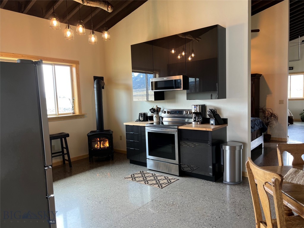4125 US Highway 89 S, Livingston MT 59047