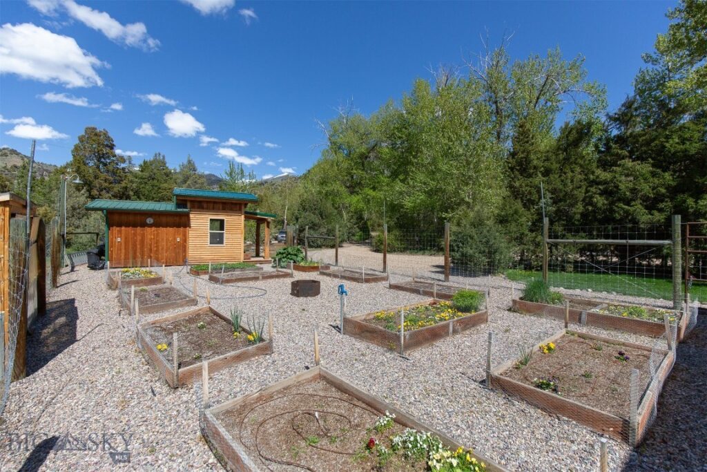 9 Booth Gulch Lane, Sheridan MT 59749