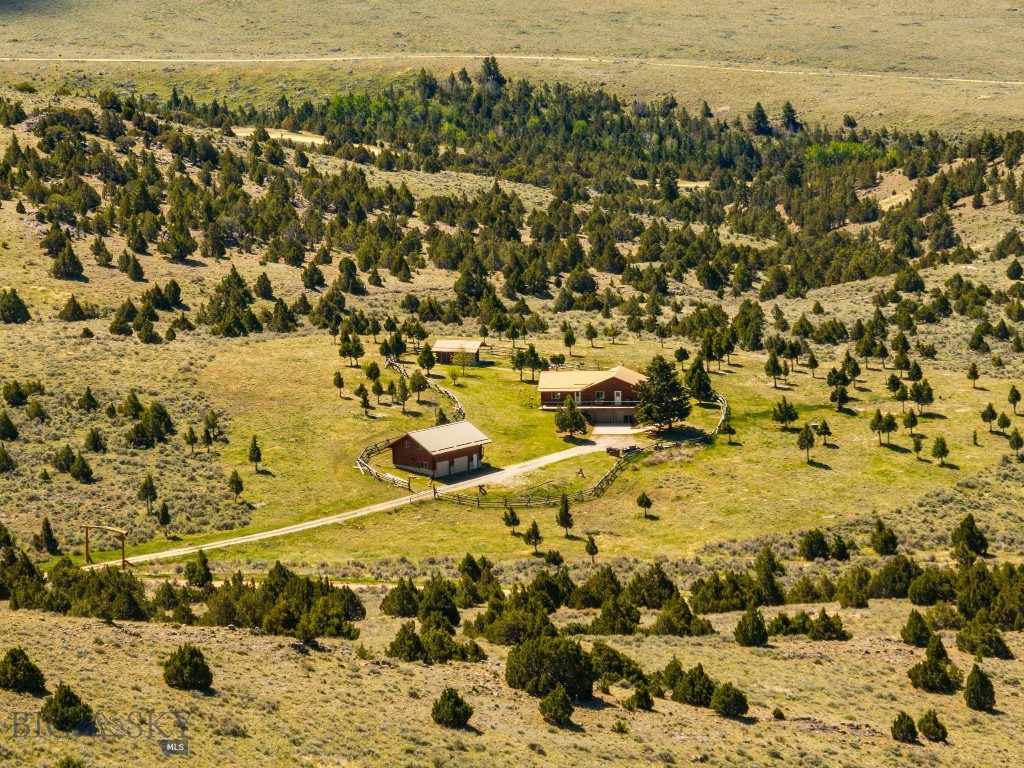 25 Sundowner Road, Sheridan MT 59749