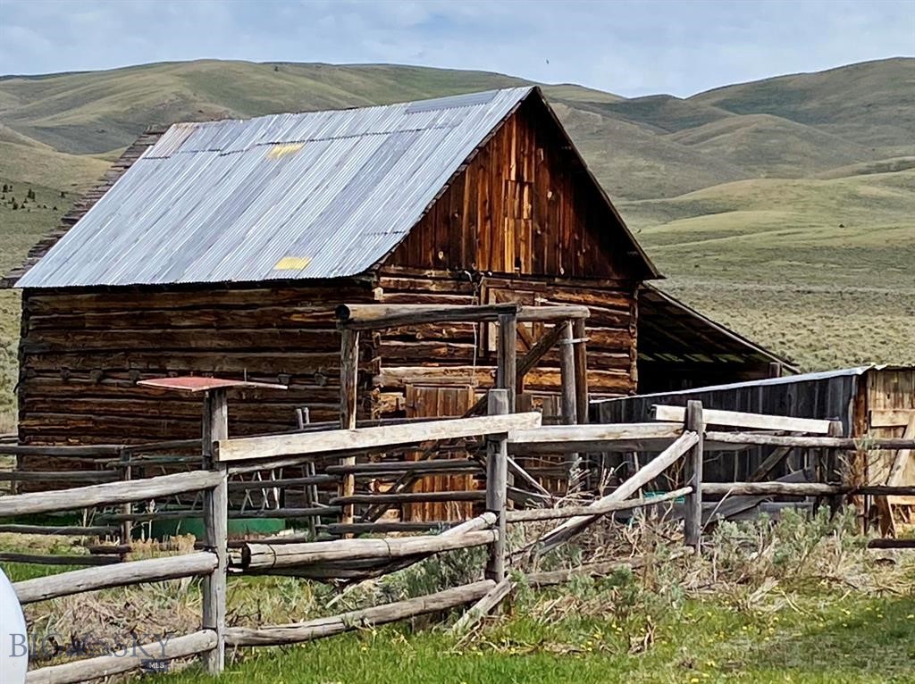 8950 Chevallier Drive, Helena MT 59602