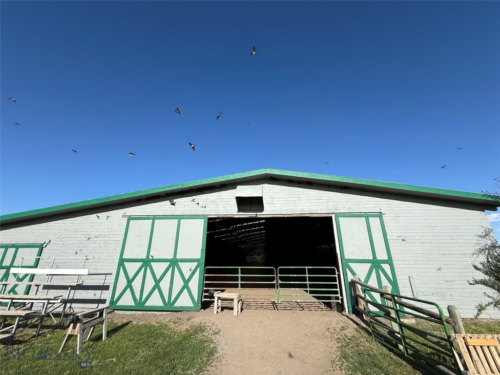 770 McReynolds Road, Bozeman MT 59718