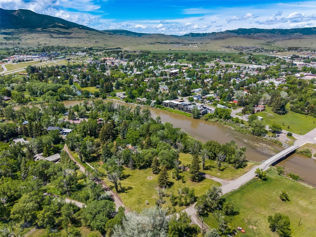 9th St Island Drive, Livingston MT 59047