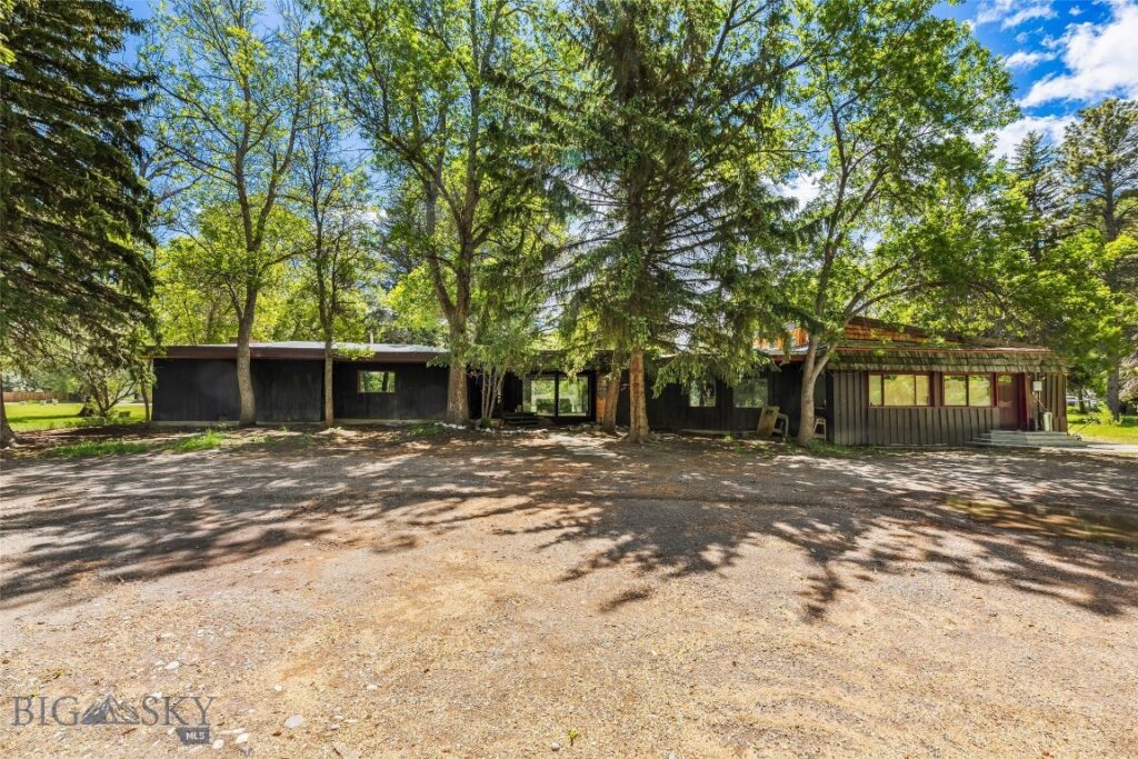 9th St Island Drive, Livingston MT 59047