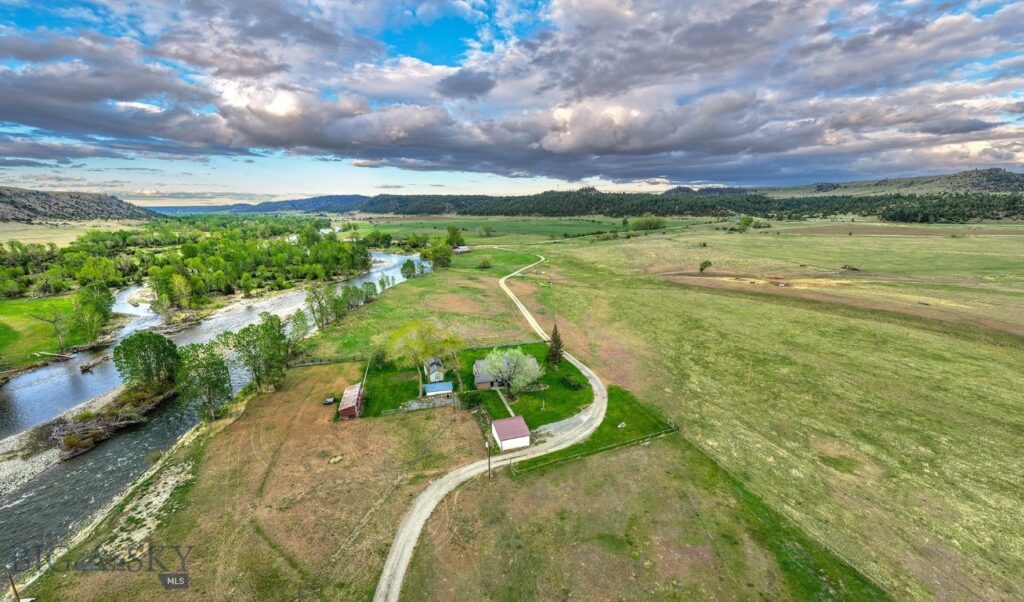 45 Pheasant Lane, Columbus MT 59019