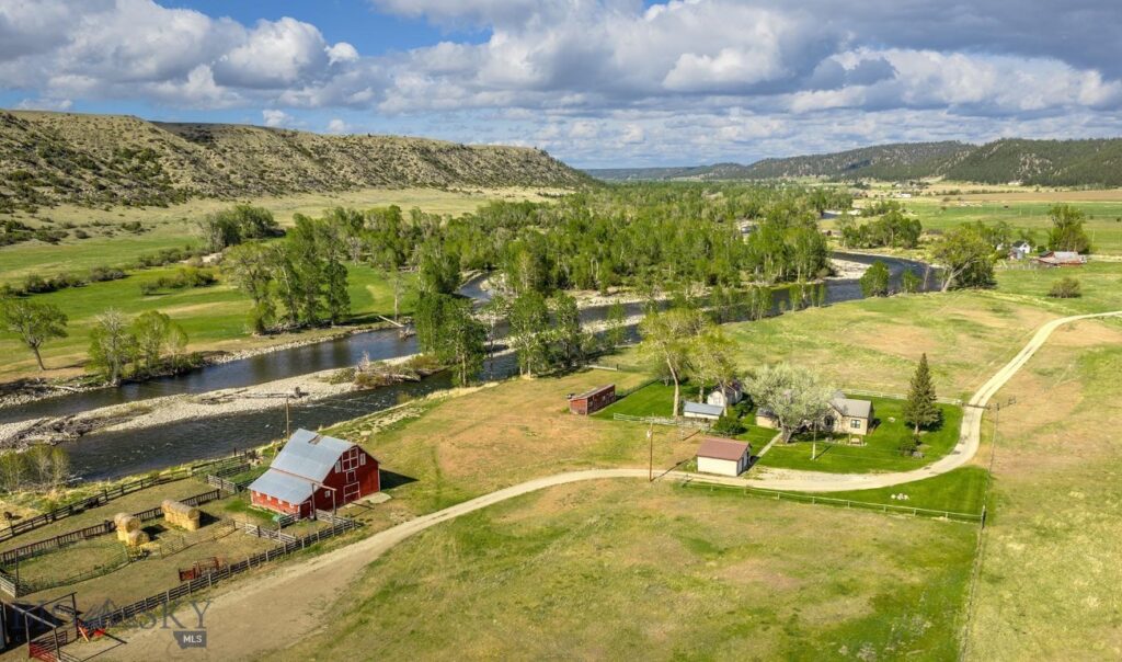 45 Pheasant Lane, Columbus MT 59019