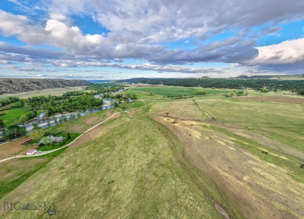 45 Pheasant Lane, Columbus MT 59019