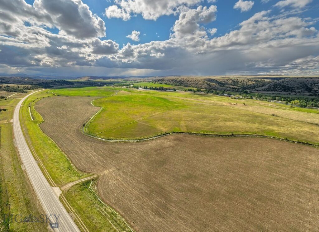 45 Pheasant Lane, Columbus MT 59019