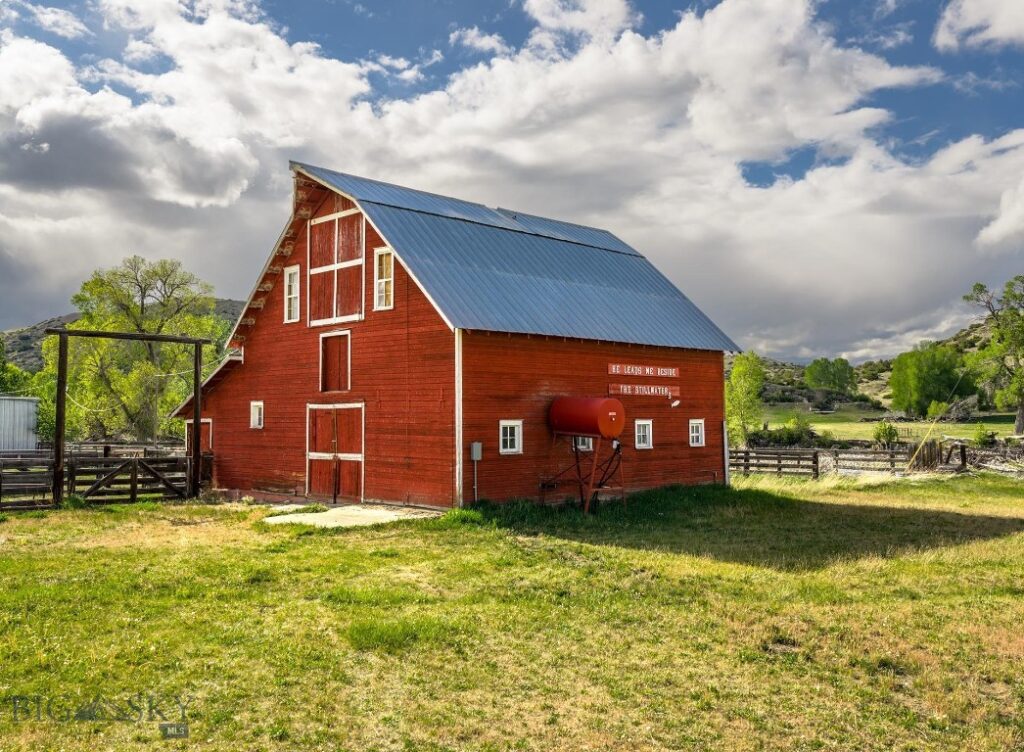 45 Pheasant Lane, Columbus MT 59019