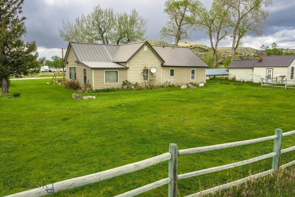 45 Pheasant Lane, Columbus MT 59019