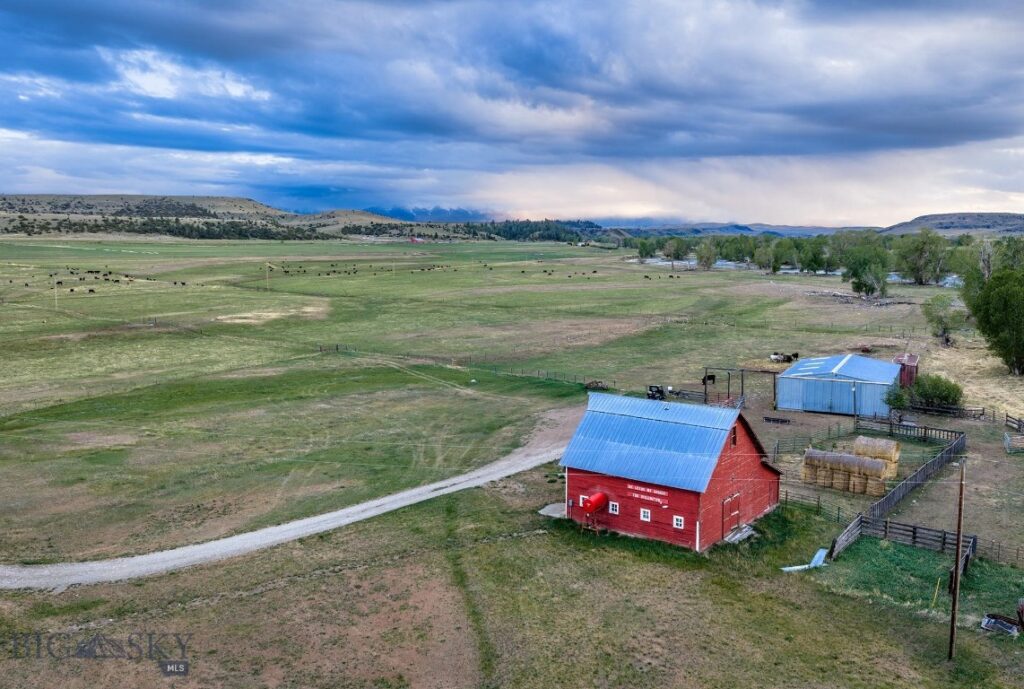 45 Pheasant Lane, Columbus MT 59019