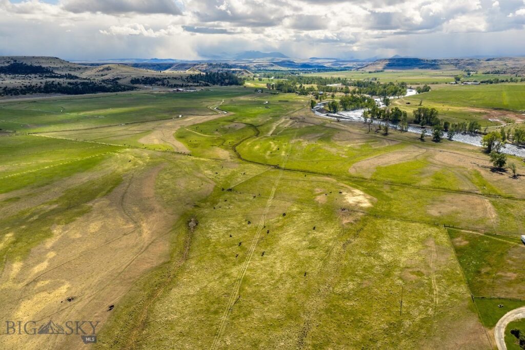 45 Pheasant Lane, Columbus MT 59019