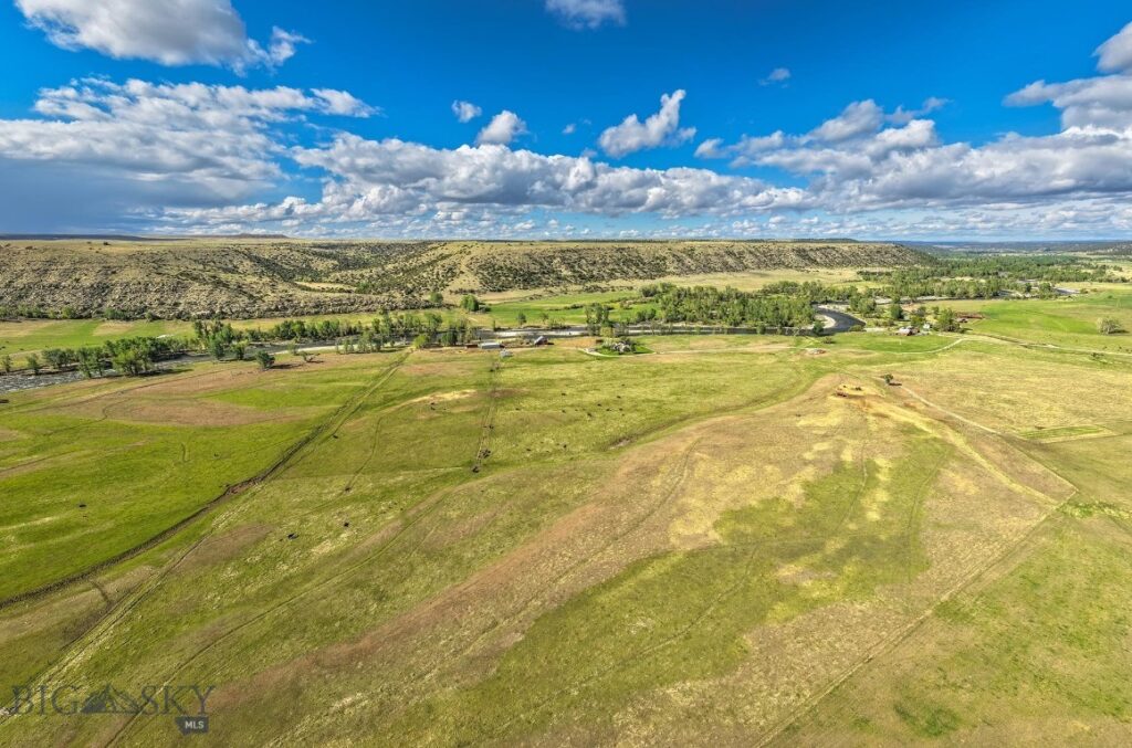 45 Pheasant Lane, Columbus MT 59019