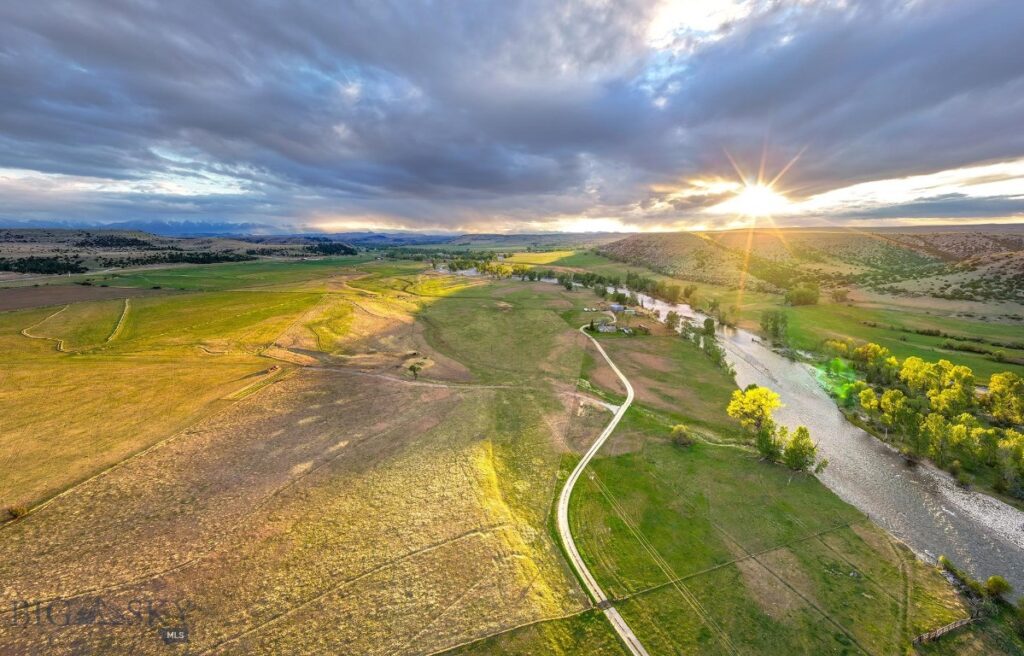 45 Pheasant Lane, Columbus MT 59019