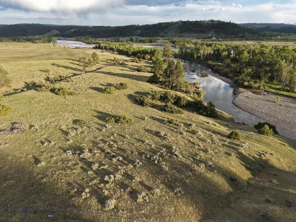 215 Shanks Basin Road, Big Timber MT 59011