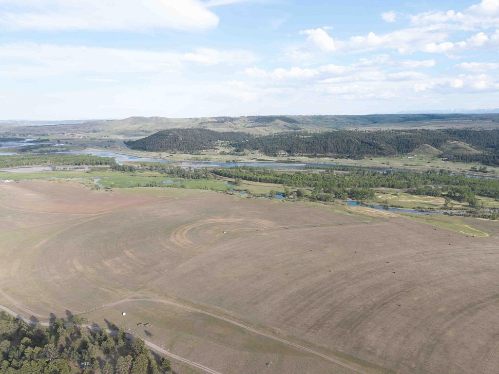 215 Shanks Basin Road, Big Timber MT 59011