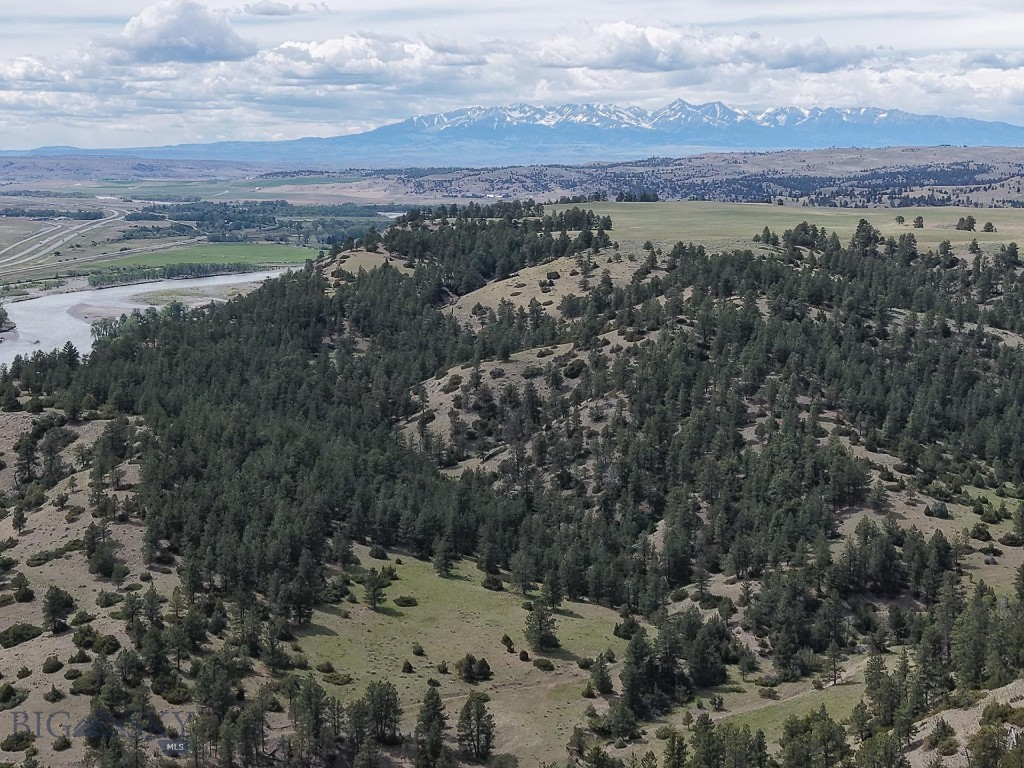 215 Shanks Basin Road, Big Timber MT 59011