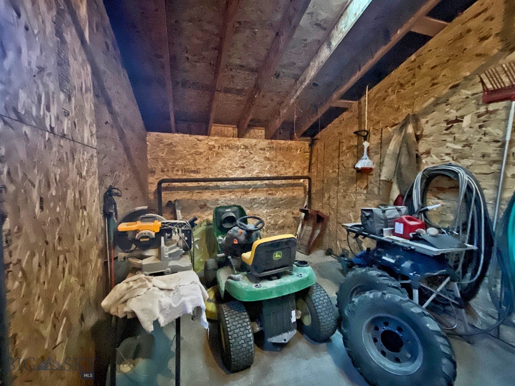 981 Bon Accord, Dillon MT 59725