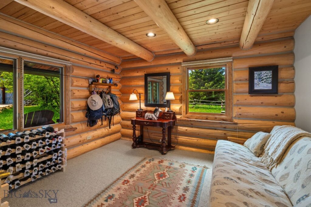 355 Beaver Mountain Trail, Gallatin Gateway MT 59730