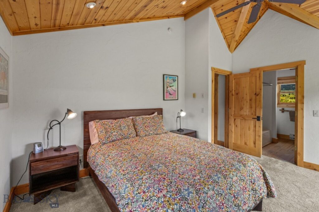 355 Beaver Mountain Trail, Gallatin Gateway MT 59730