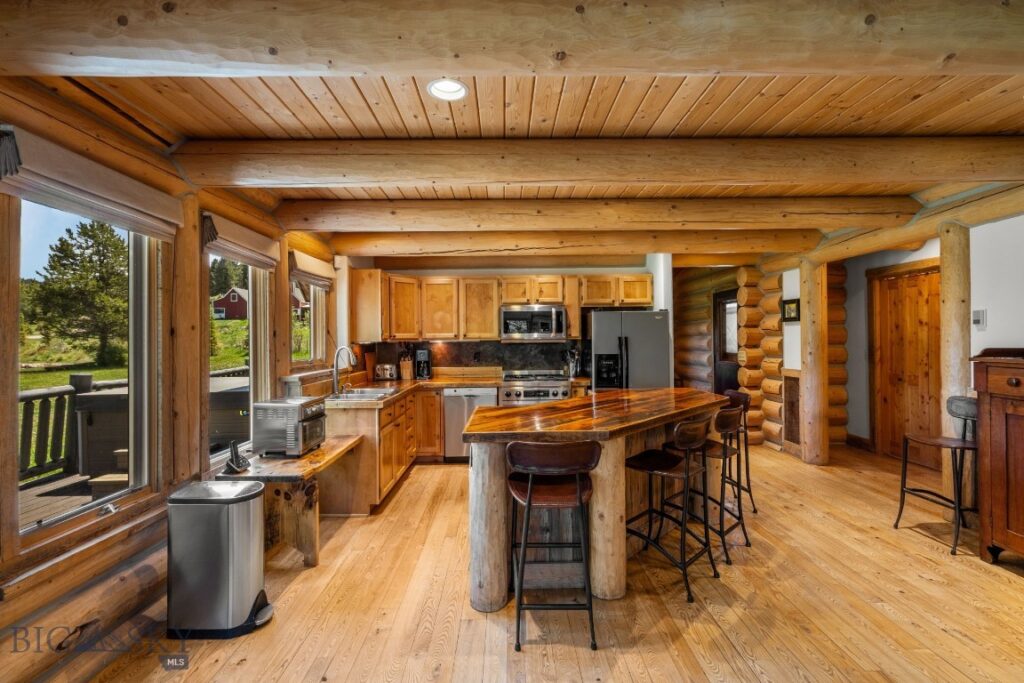 355 Beaver Mountain Trail, Gallatin Gateway MT 59730