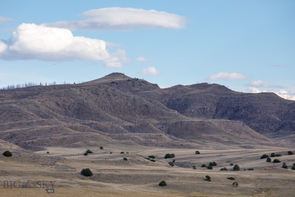 858 Lower Sweet Grass, Big Timber MT 59011