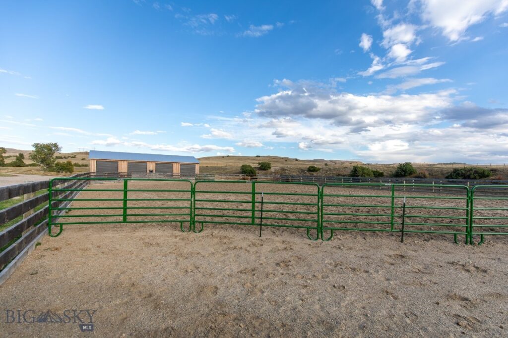 858 Lower Sweet Grass, Big Timber MT 59011