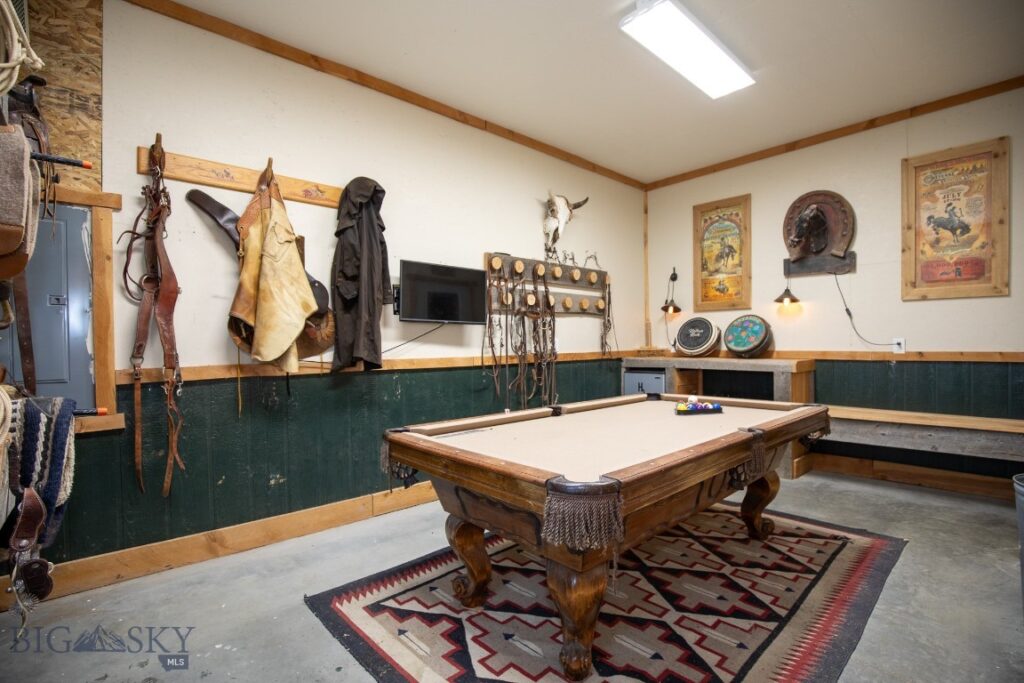 858 Lower Sweet Grass, Big Timber MT 59011