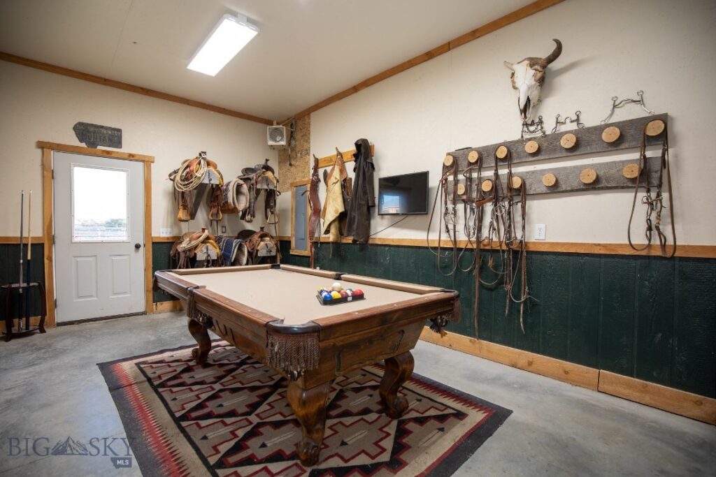 858 Lower Sweet Grass, Big Timber MT 59011