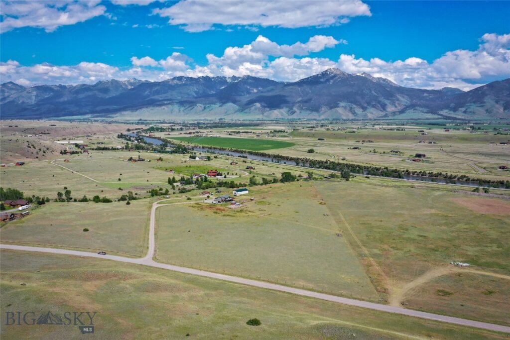 3480 Old Yellowstone Trail N, Livingston MT 59047