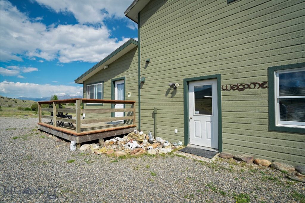 3480 Old Yellowstone Trail N, Livingston MT 59047