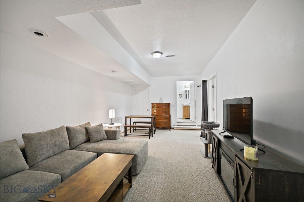3480 Old Yellowstone Trail N, Livingston MT 59047